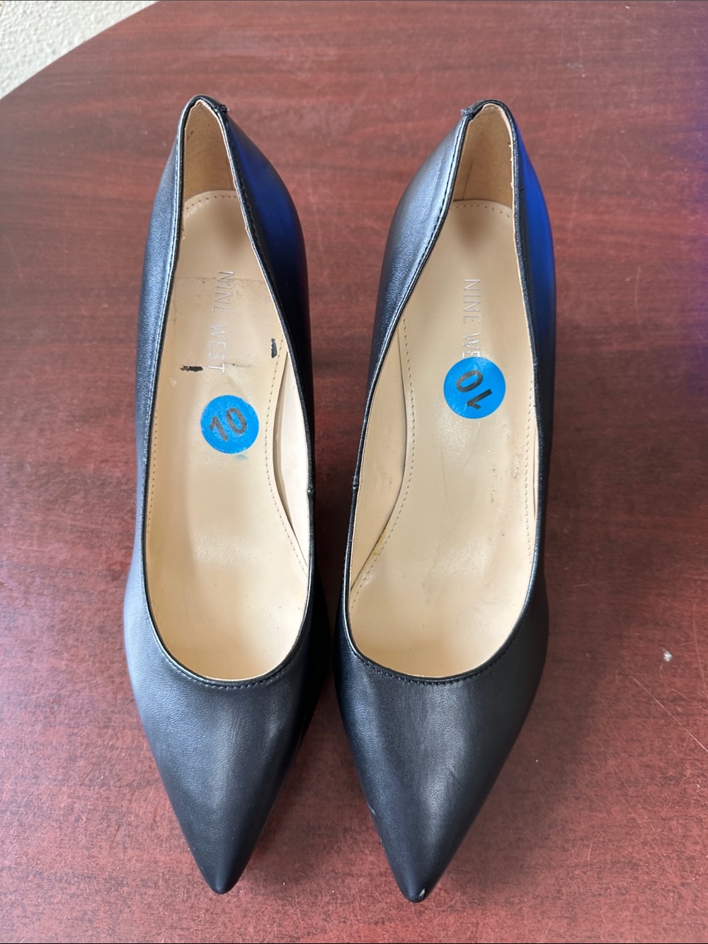 ##550, Size 10, Nine West Black Pointed Toe High Heels